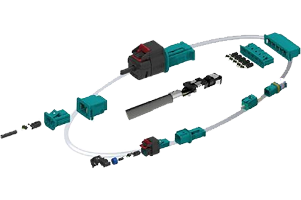 傳感器線(xiàn)束通常由多根電線(xiàn)和連接器組成，這些電線(xiàn)根據(jù)傳感器的類(lèi)型和功能而有所不同。例如，壓力傳感器線(xiàn)束通常包括壓力傳感器、信號(hào)轉(zhuǎn)換器和信號(hào)連接器等。在傳感器線(xiàn)束中，信號(hào)轉(zhuǎn)換器將傳感器的信號(hào)轉(zhuǎn)換為適當(dāng)?shù)碾娦盘?hào)，以便傳輸?shù)狡渌娮釉O(shè)備中。